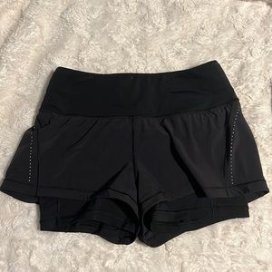 Lululemon Break Free Short, Size 4, Black